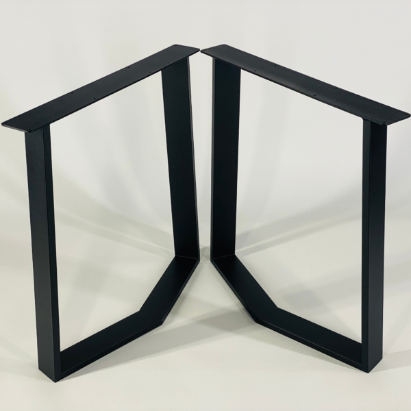 Zigzag desk table legs