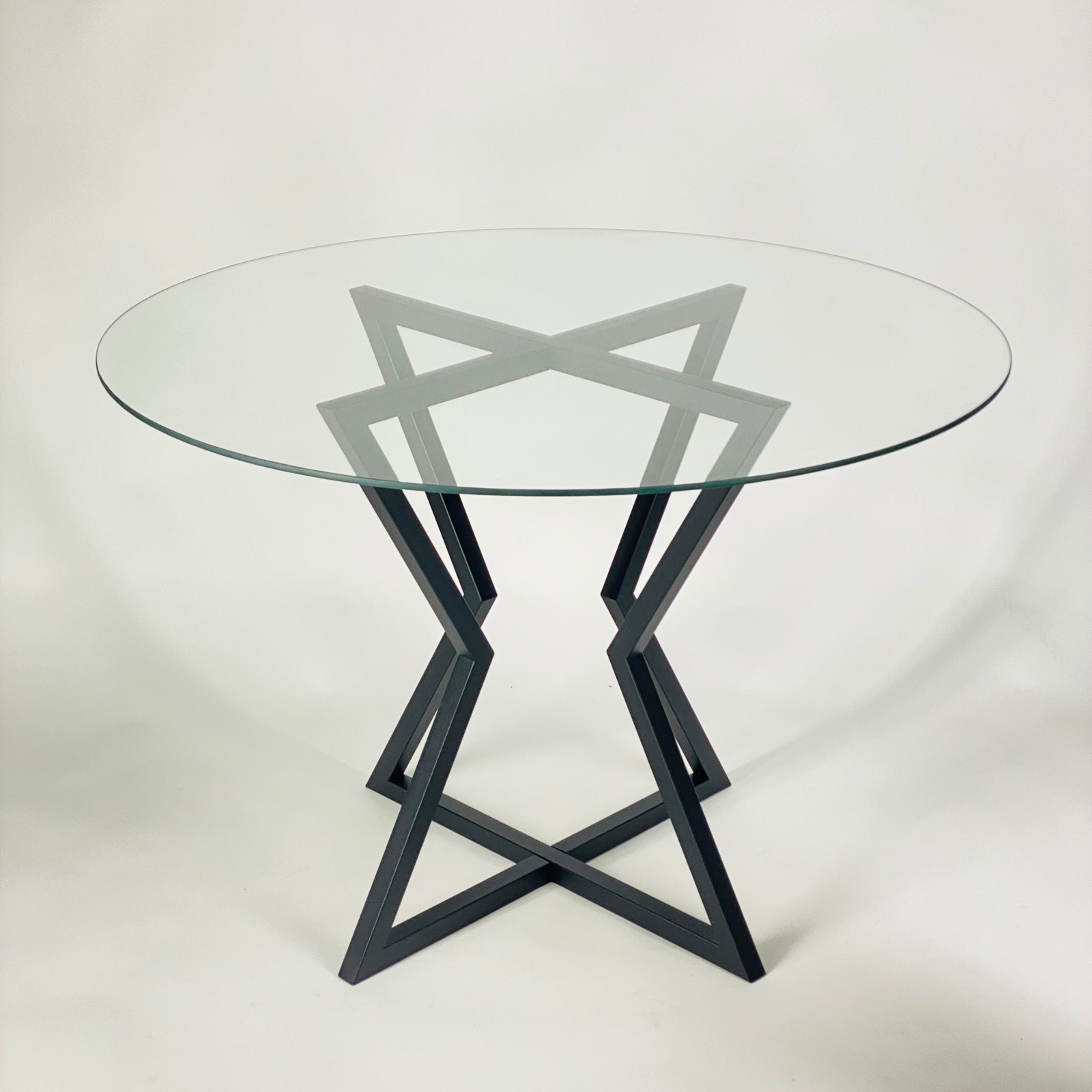 Star dining table base
