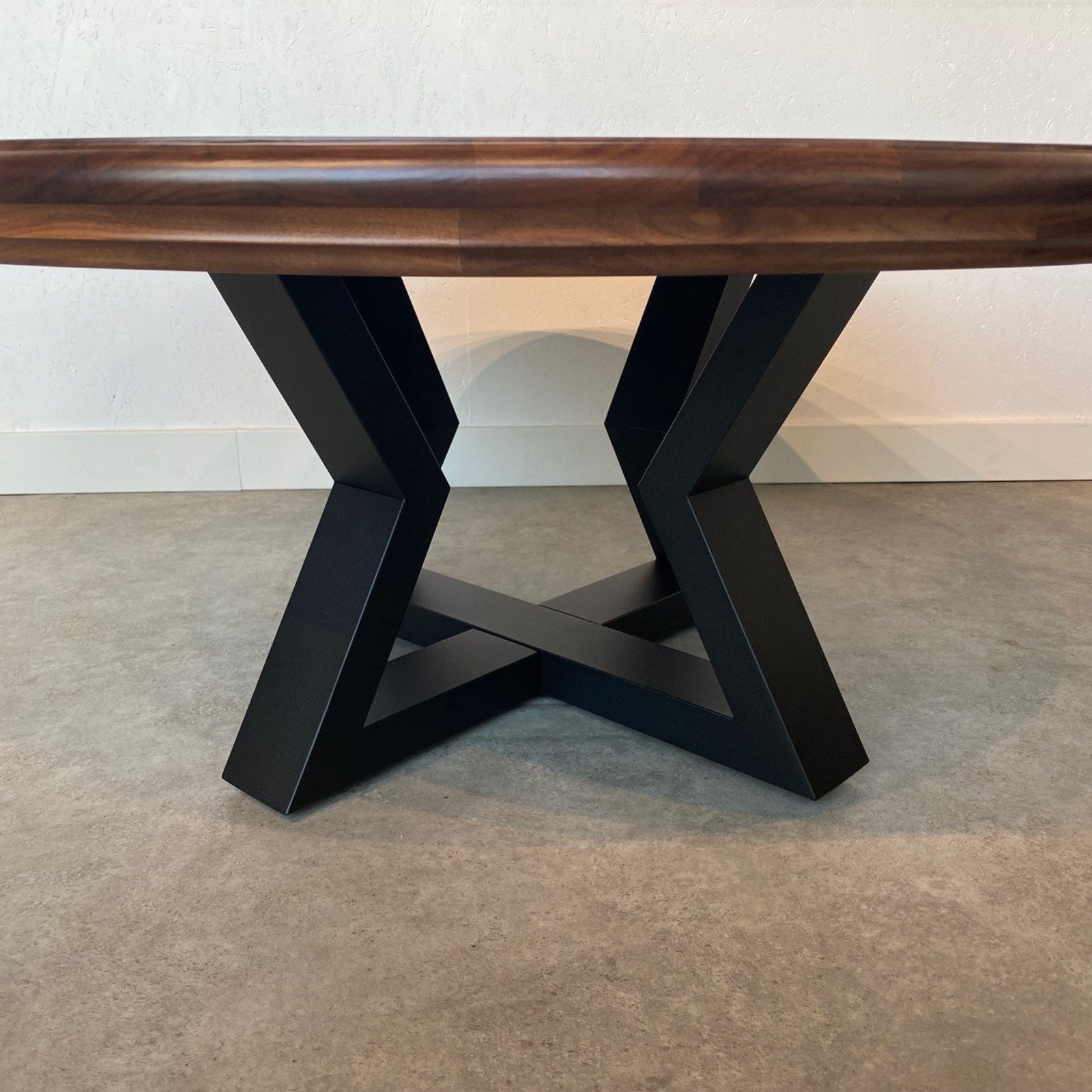 Star 8/4 coffee table base, view 2