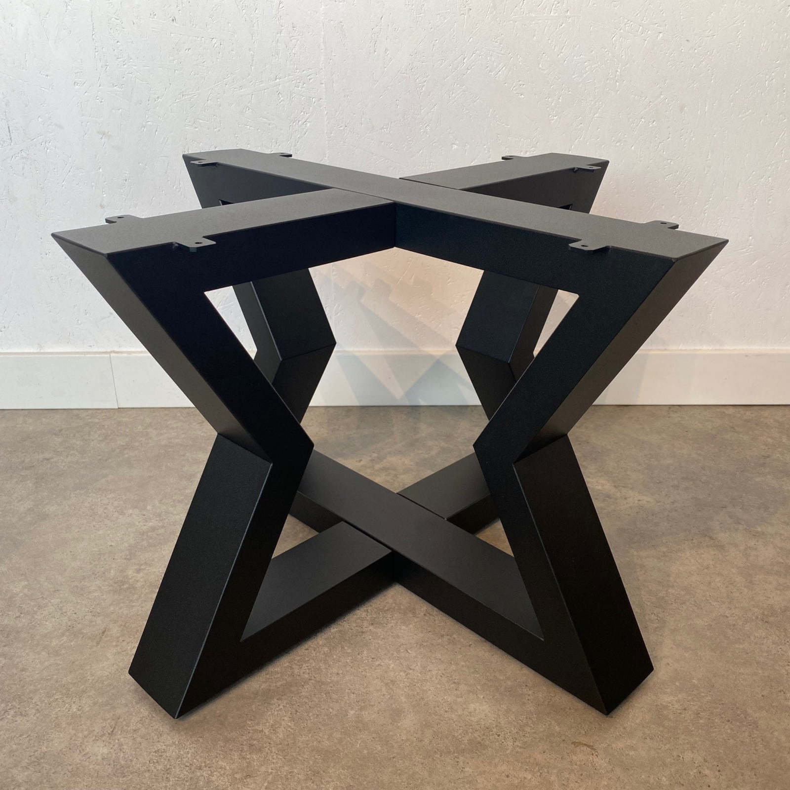 Star 8/4 coffee table base, view 3