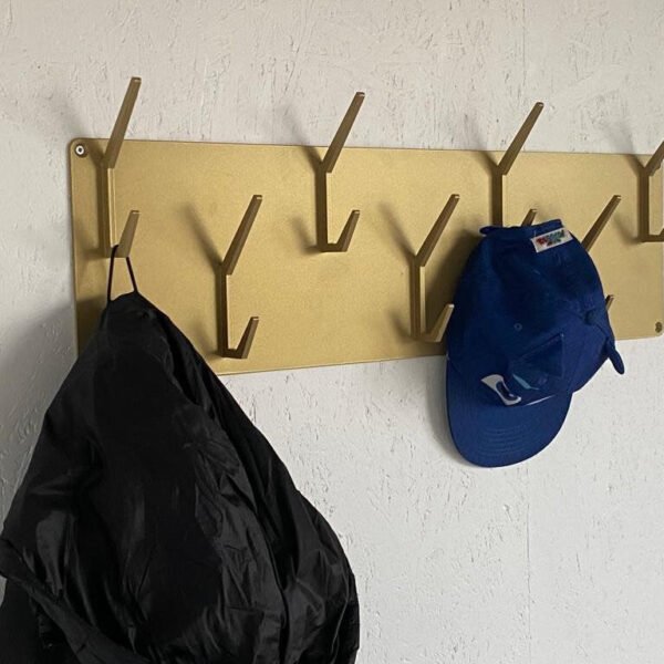 Metal industrial style coat & hat rack covered with powder coating 