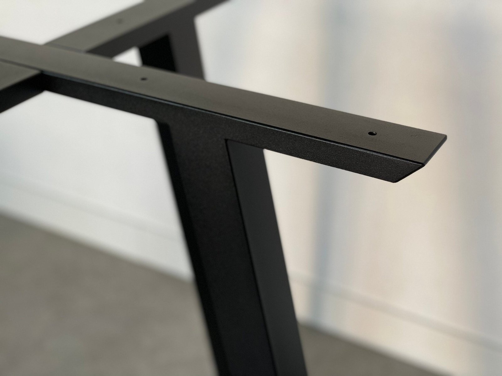 High Cross 5 dining table base, view 5