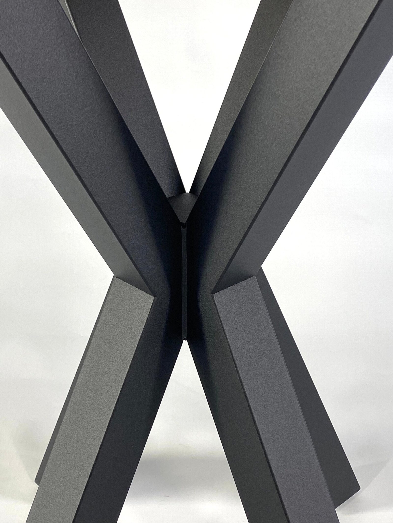 Spider 5 dining table base, view 4
