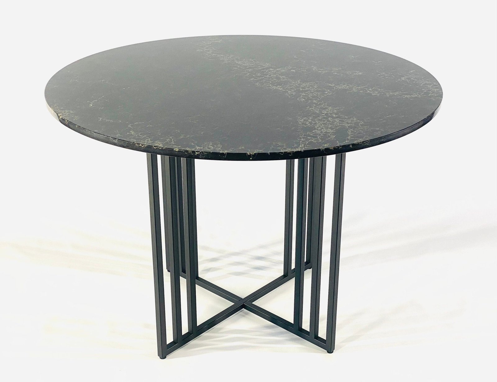 Thin L dining table base