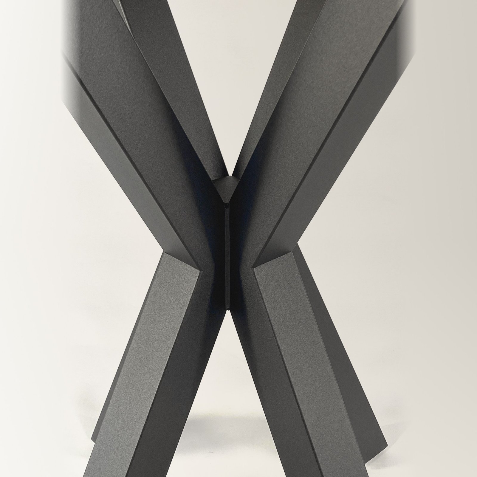 Spider 5 dining table base, view 4